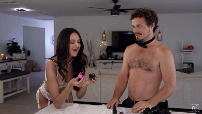 Идеальная групповушка родственников с гарантированно сильными оргазмами #1