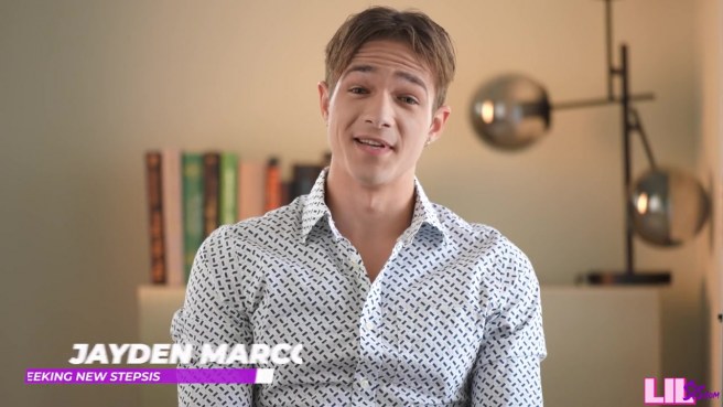 Эта рыженькая крошка по-настоящему умеет удивлять в постели #2