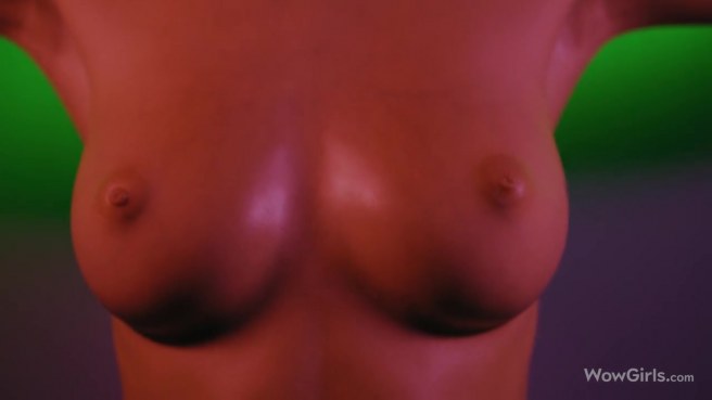 Идеальное обнажение 20-летней длинноногой модельки #4