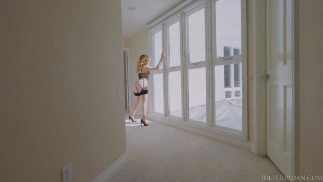 Межрасовый анал доступен только самым красивым девушкам #1